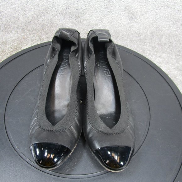 Chanel Heels Womens Size 38.5 Eu 8 Us  Black Leather Stretch Spirt Heels - Picture 4 of 10